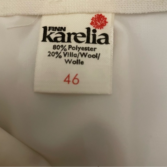 Brand new white skirt, famous  European designer. Can be wornn with any jacket - Picture 4 of 6